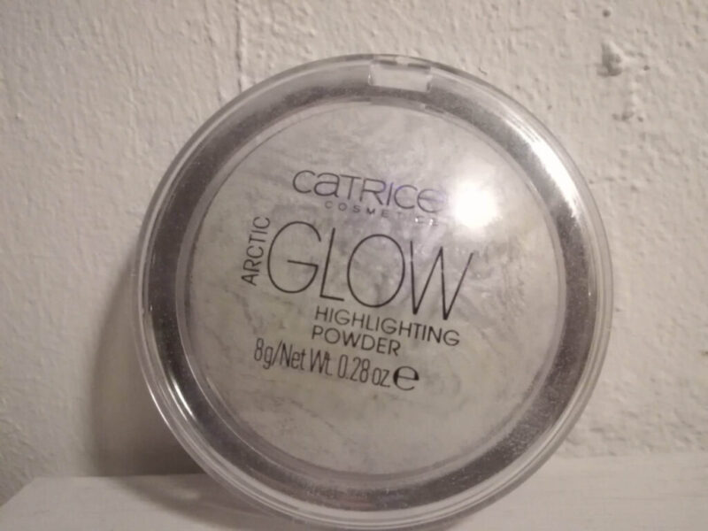 Catrice arctic glow Highlighting powder